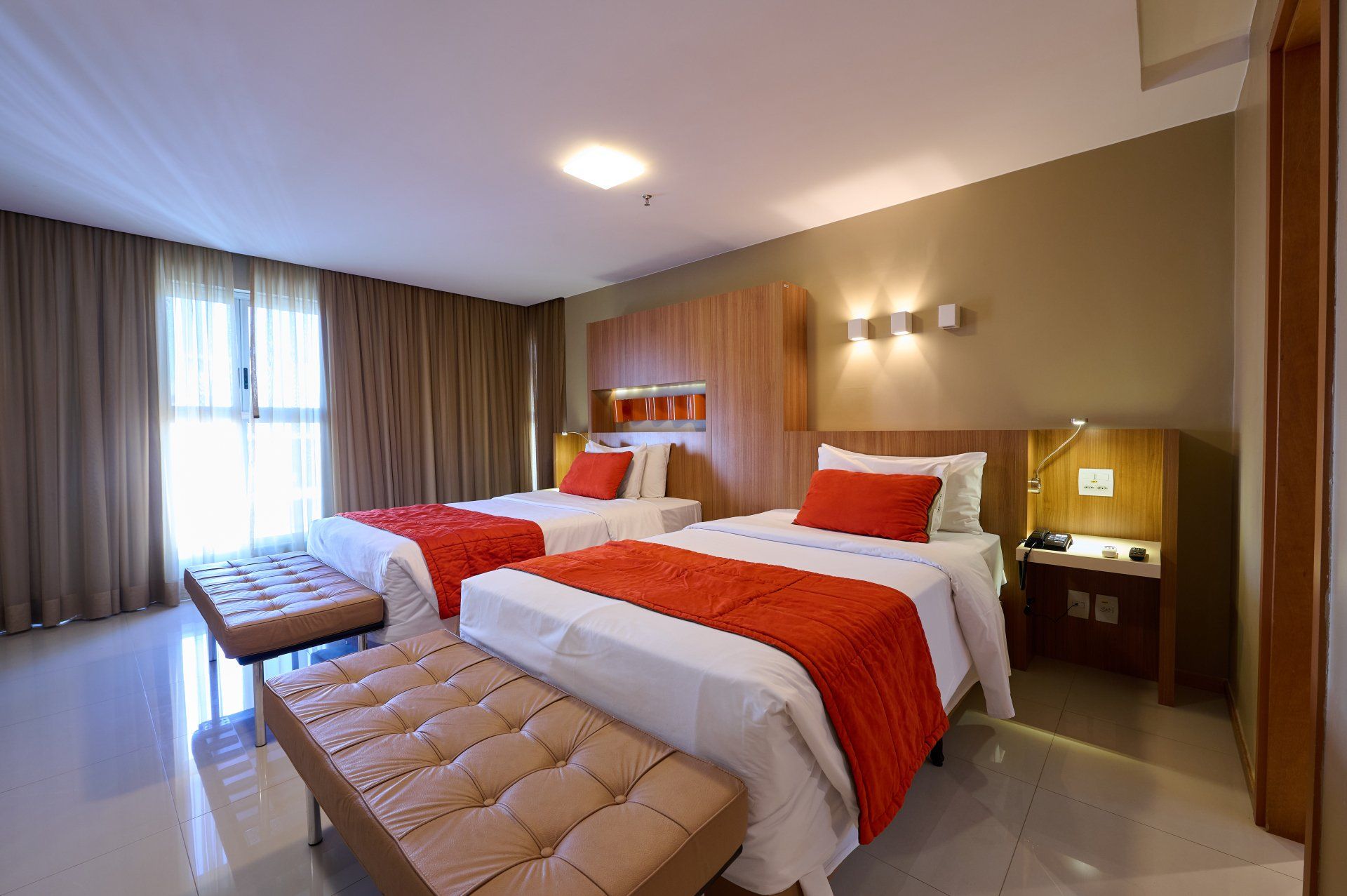 Suíte King Deluxe 2 Camas